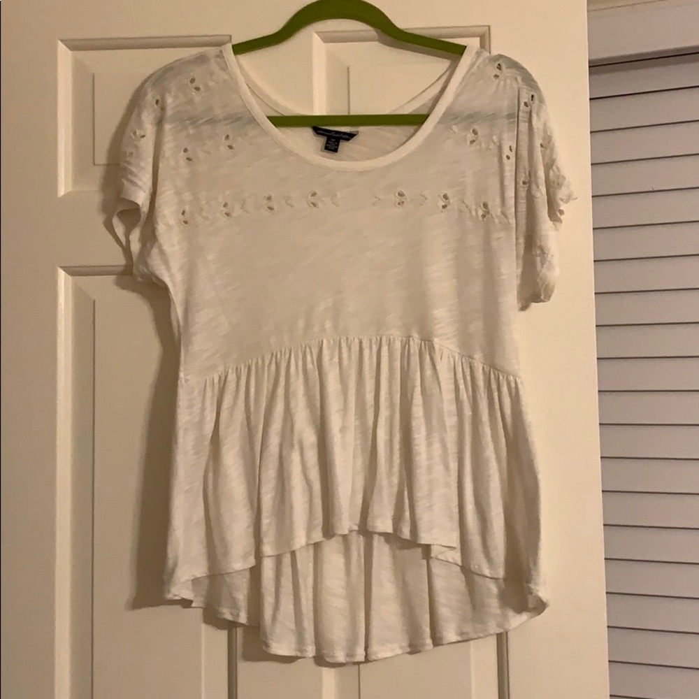 American eagle flowy cute white shirt